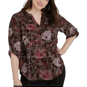 Maurices Plus Atwood Floral 3/4 Sleeve Popover V Neck Blouse Size 3X Gray Pink